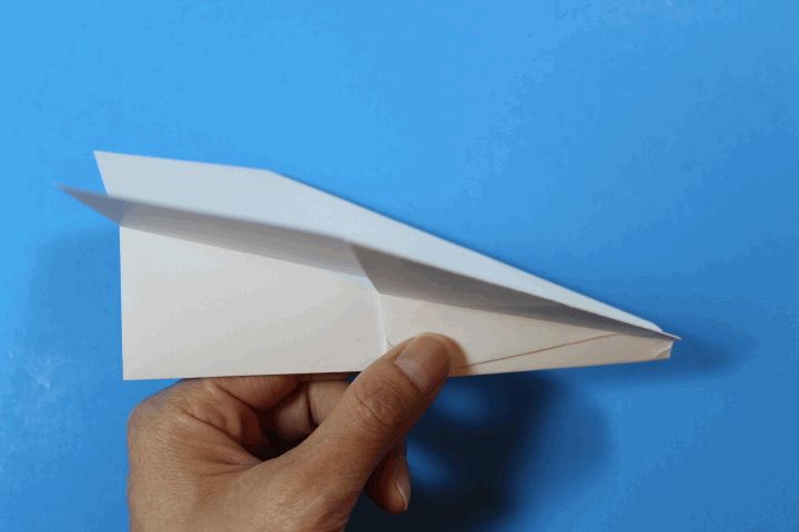 Замок Накамуры - самолетик из бумаги
